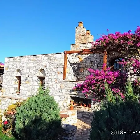 Сasa de vacaciones Chrisa' S Country House