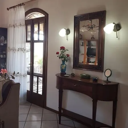 Chrisa' S Country House Сasa de vacaciones